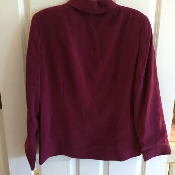NWT. Koret Brand Women’s Size 8 Wine Colored Jacket - Picture 5 of 12